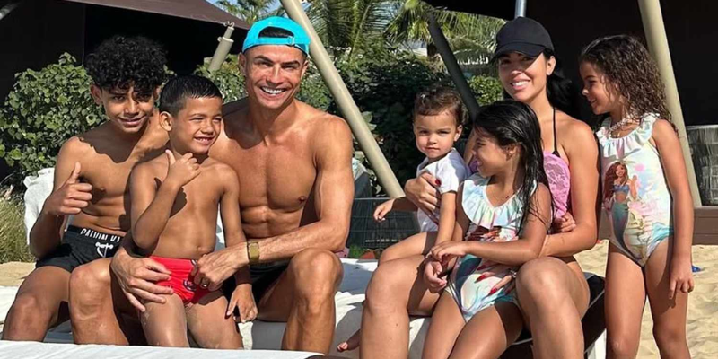 Why did Ronaldo choose surrogacy